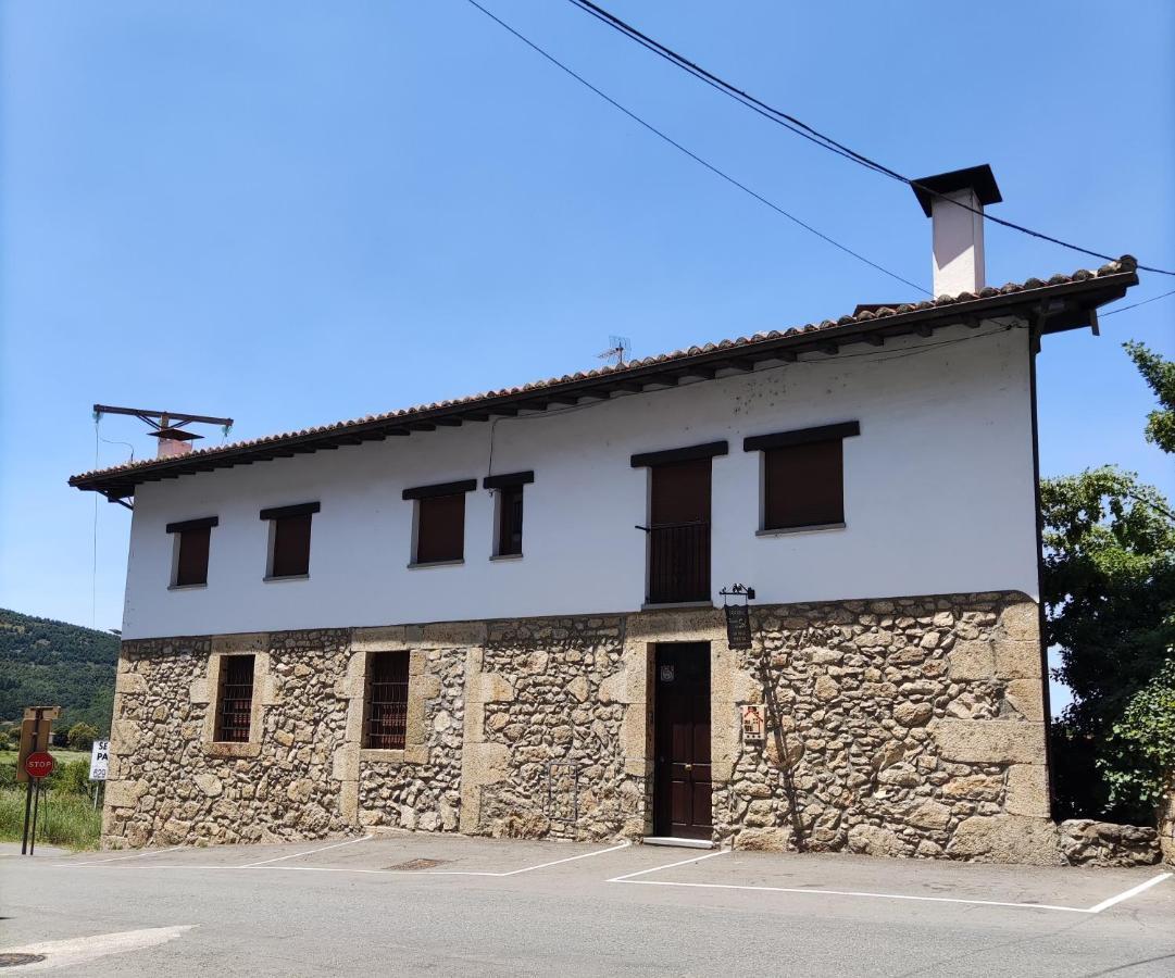 Casa Rural Puerta Del Sol II De 2 Habitaciones Candelario Extérieur photo